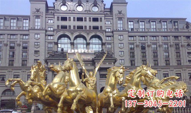 安阳八匹马阿波罗战车酒店景观铜雕