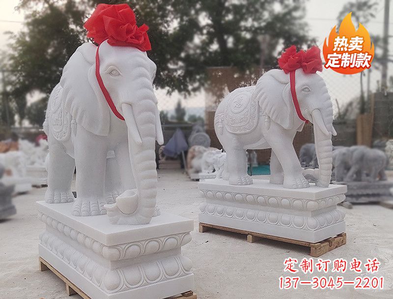 安阳白色石雕大象卷鼻子
