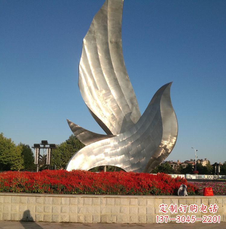 安阳北戴河奥林匹克公园鸽子雕塑