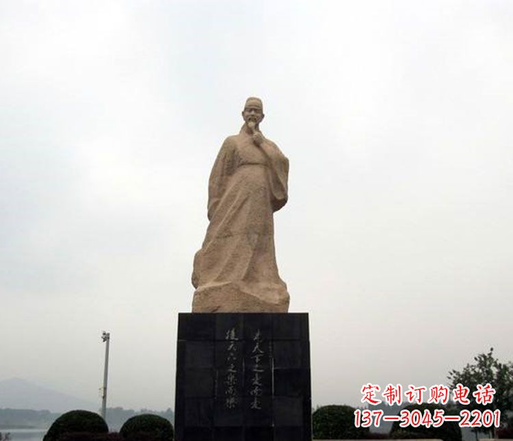 安阳北宋政治家范仲淹石雕
