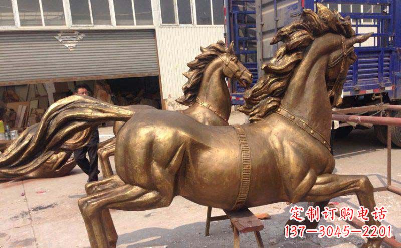 安阳奔马广场铜雕