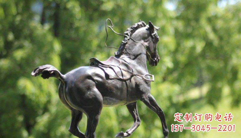 安阳奔跑的马公园动物铜雕