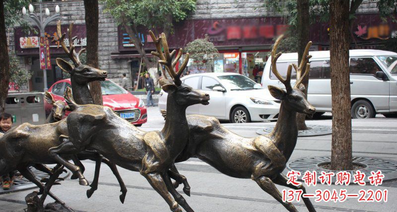 安阳奔跑的梅花鹿街边景观铜雕