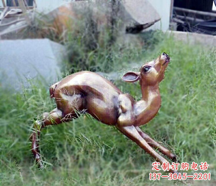 安阳奔跑的小鹿公园玻璃钢仿铜动物摆件