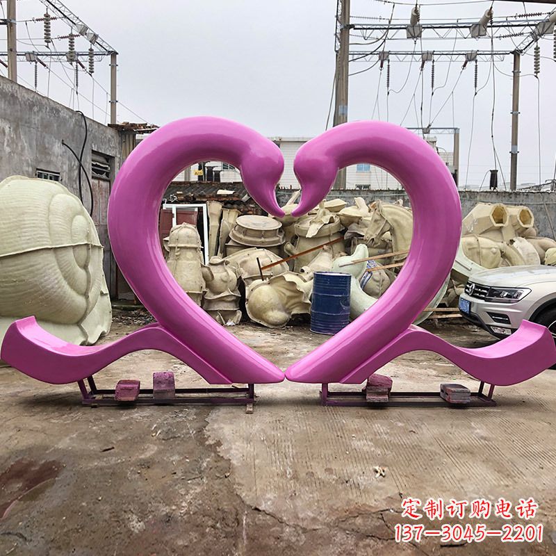 安阳玻璃钢爱心天鹅,抽象情侣拍照美陈雕塑