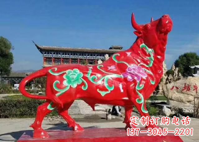 安阳玻璃钢彩绘八方红牛雕塑