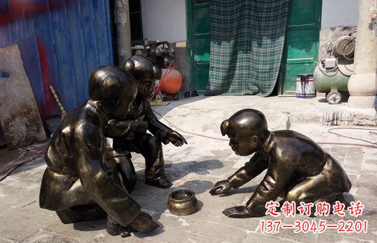 安阳玻璃钢仿铜斗蛐蛐的古代儿童