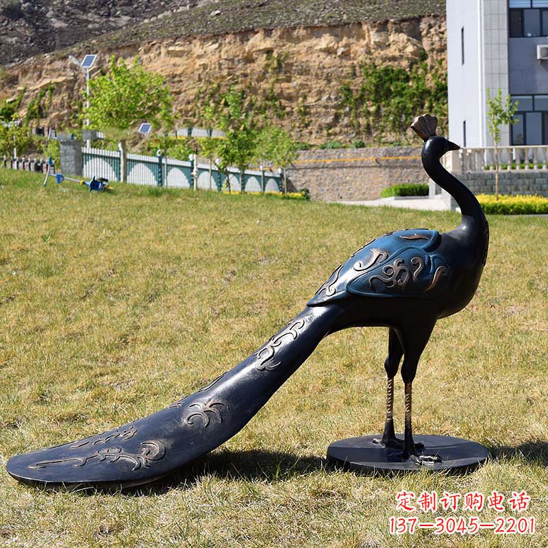 安阳玻璃钢仿铜孔雀雕塑-园林草坪动物雕塑