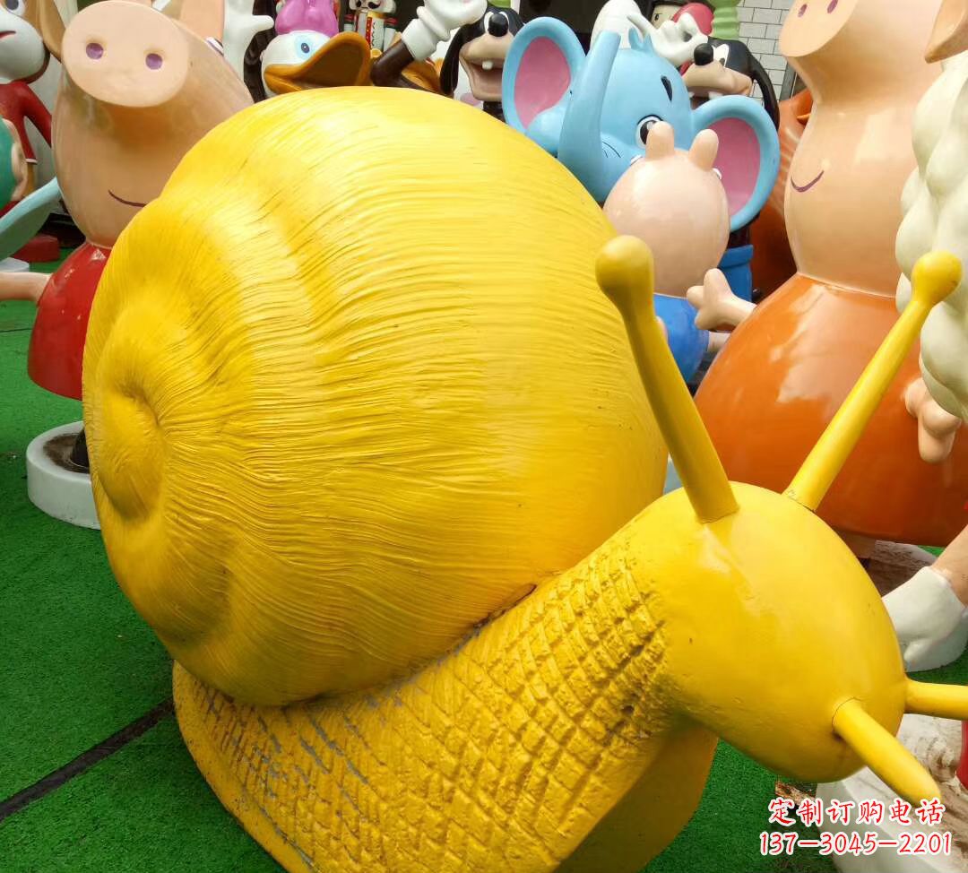 安阳玻璃钢仿真蜗牛 公园动物雕塑