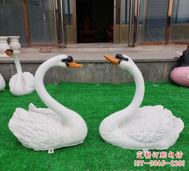 安阳玻璃钢仿真天鹅雕塑