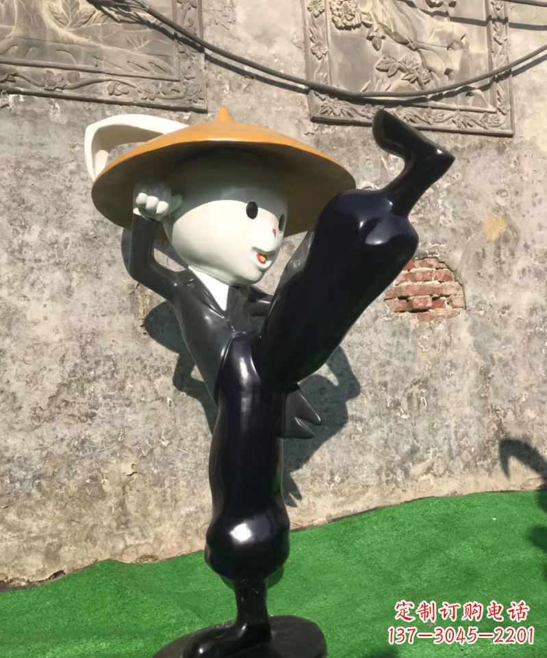 安阳玻璃钢公园仿真兔子雕塑