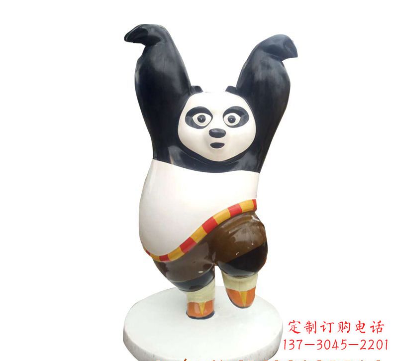 安阳玻璃钢功夫熊猫雕塑