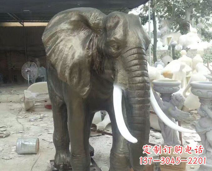 安阳玻璃钢门口大象雕塑
