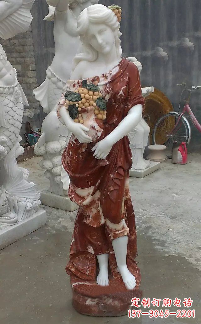 安阳玻璃钢女人公园人物雕塑