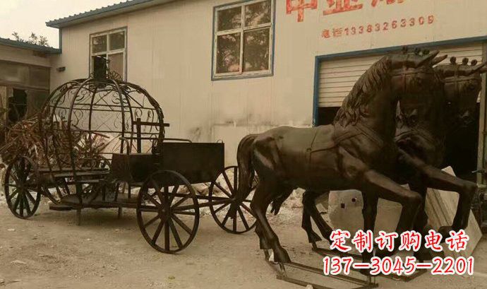 安阳玻璃钢欧式马车雕塑