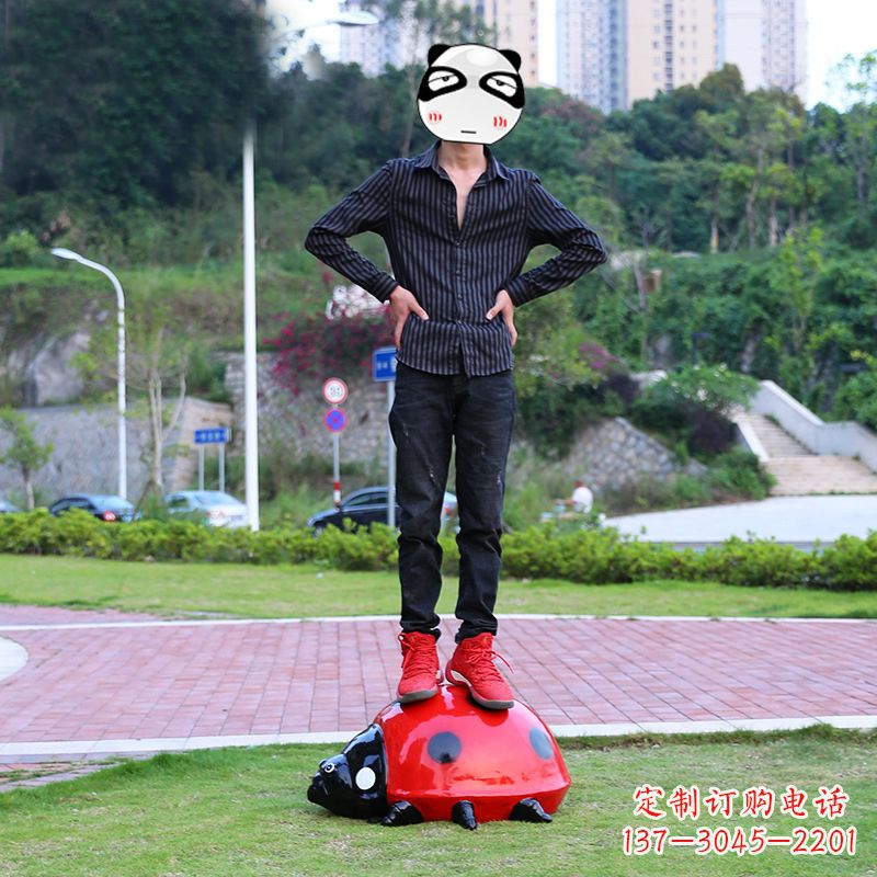 安阳玻璃钢七星瓢虫雕塑