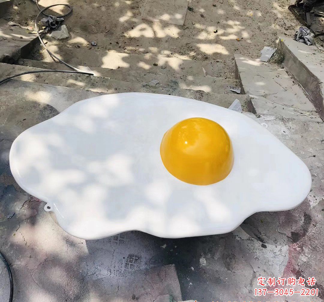 安阳玻璃钢摊鸡蛋景观雕塑