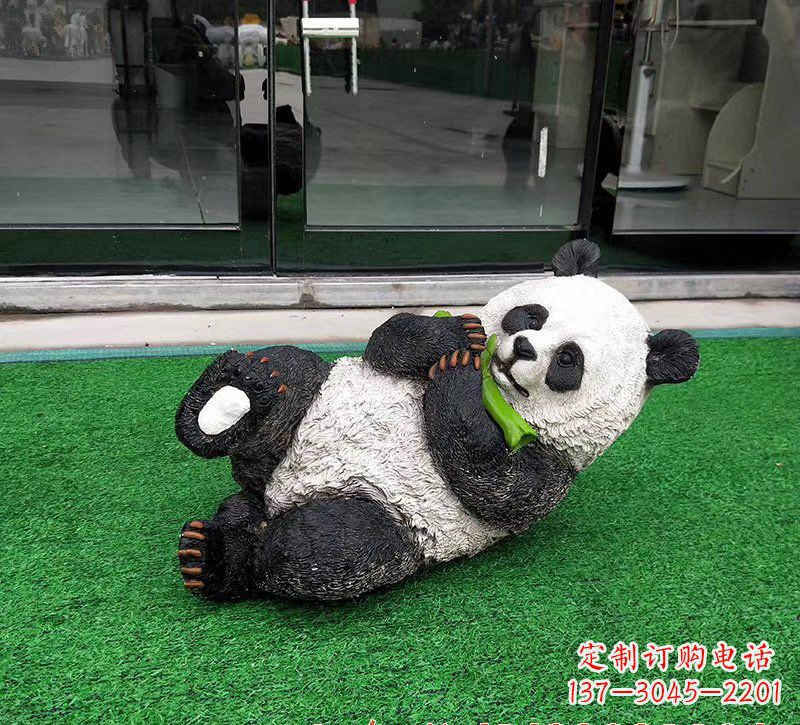 安阳玻璃钢熊猫动物雕塑222