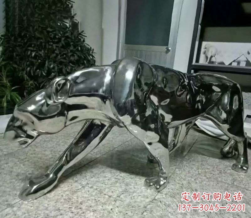 安阳不锈钢豹子雕塑