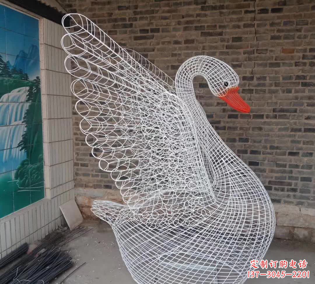 安阳不锈钢别墅镂空天鹅雕塑