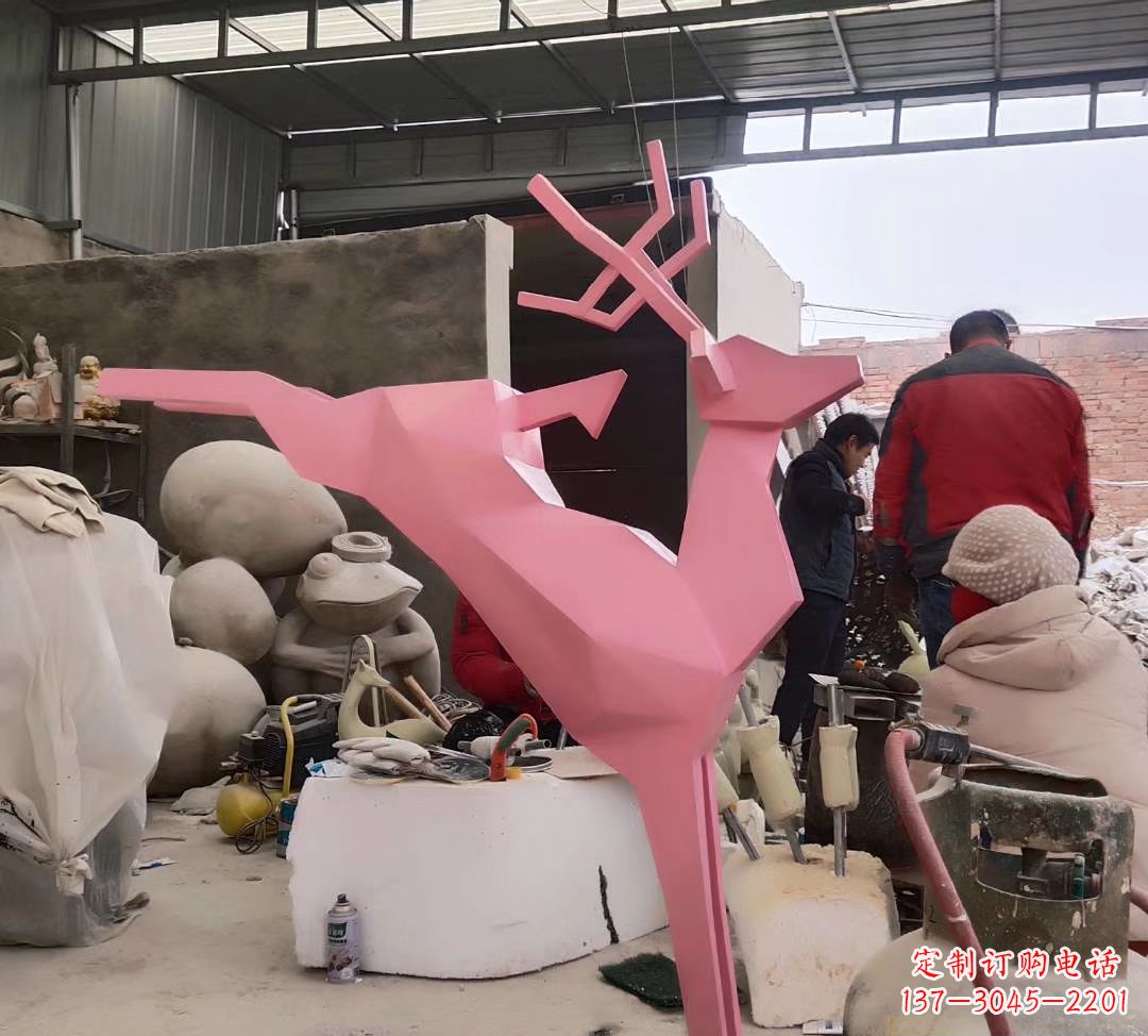 安阳不锈钢彩绘小鹿雕塑