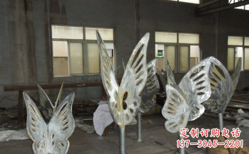 安阳不锈钢彩色蝴蝶景观雕塑