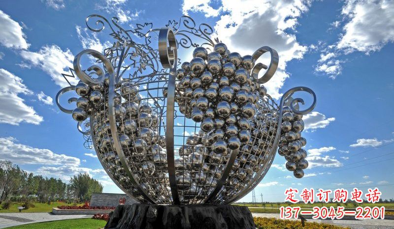 安阳不锈钢城市大型葡萄雕塑