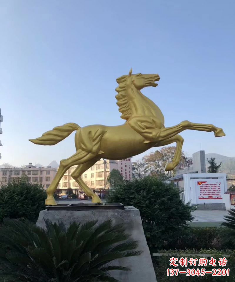 安阳不锈钢城市广场飞马雕塑