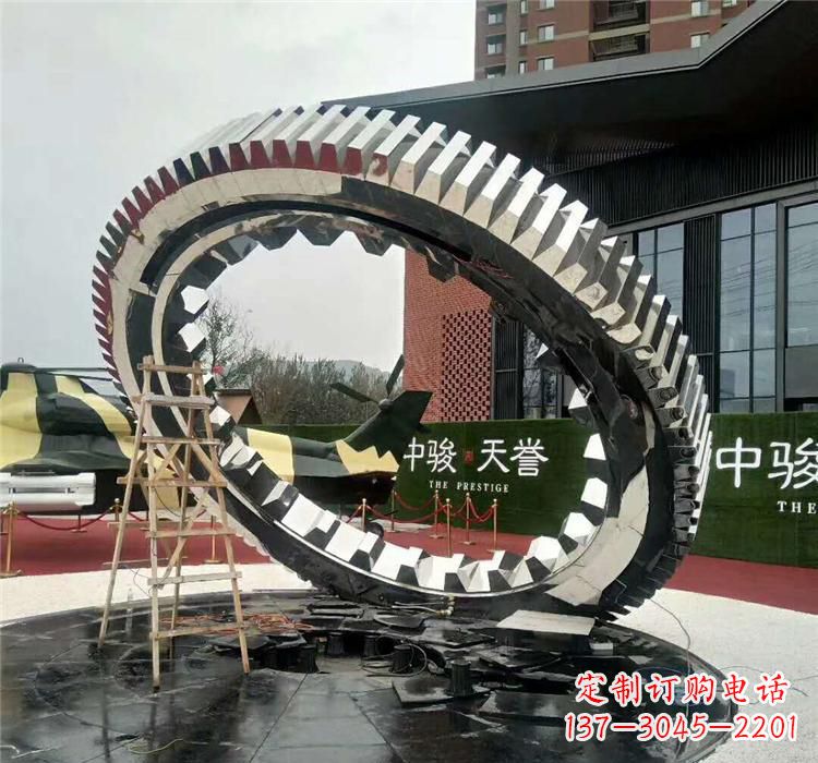 安阳不锈钢齿轮抽象雕塑