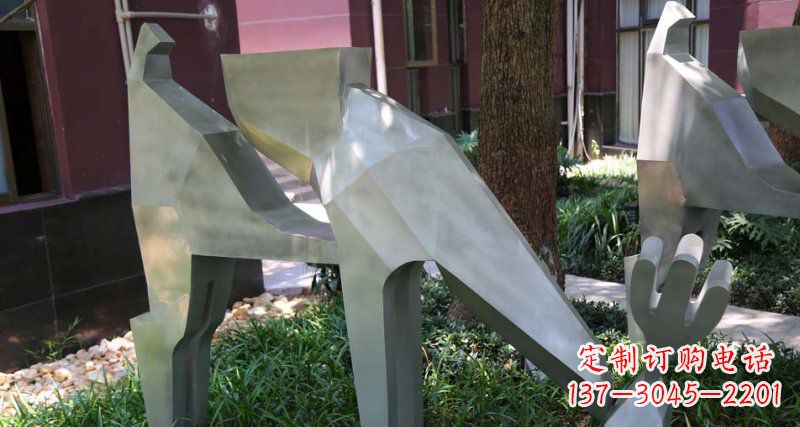 安阳不锈钢抽象吃草的几何梅花鹿动物雕塑
