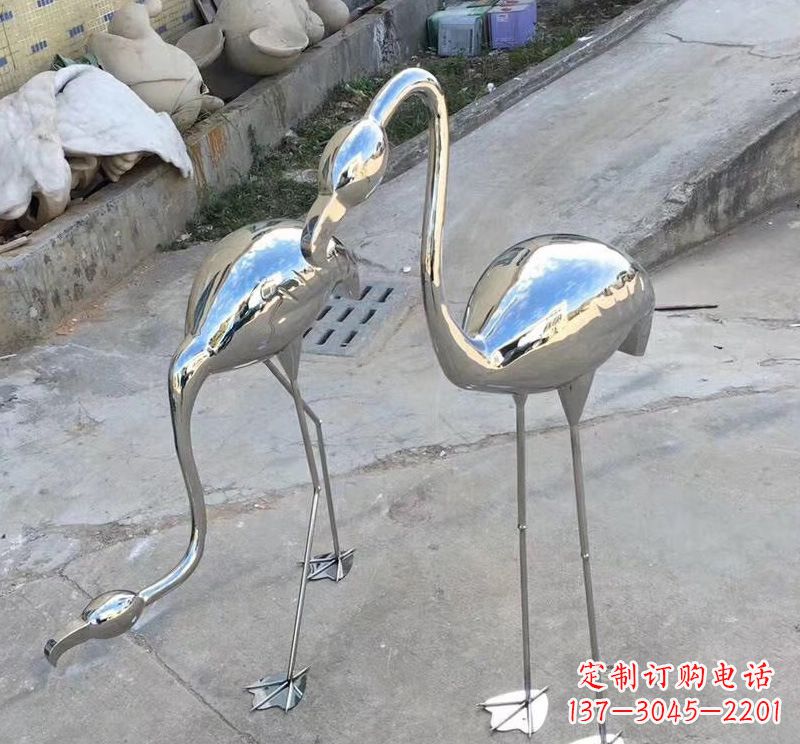 安阳不锈钢抽象动物鹤雕塑