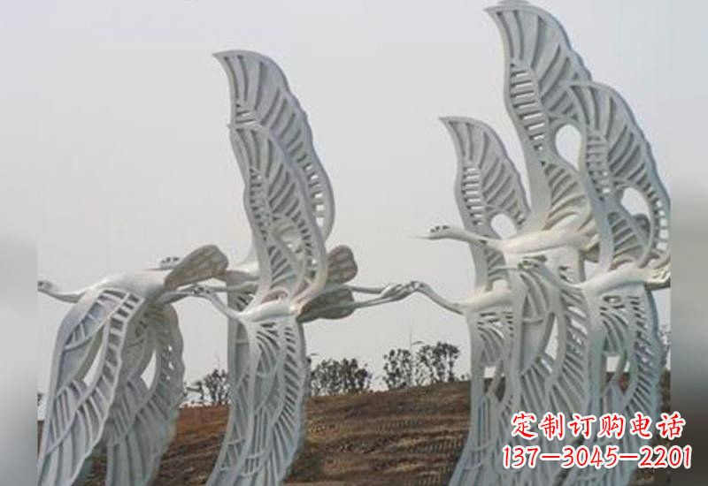 安阳不锈钢抽象飞翔的仙鹤雕塑