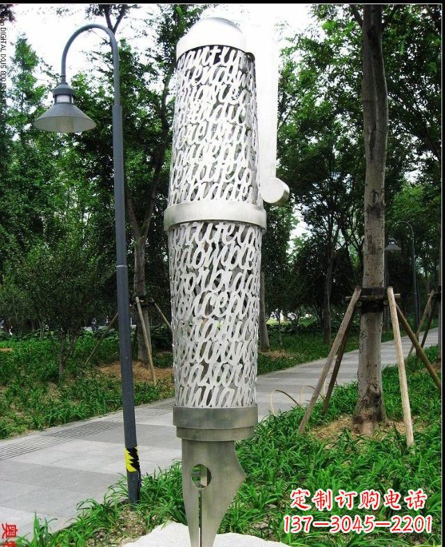 安阳不锈钢抽象钢笔雕塑222