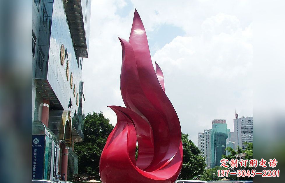 安阳不锈钢抽象孔雀广场景观雕塑