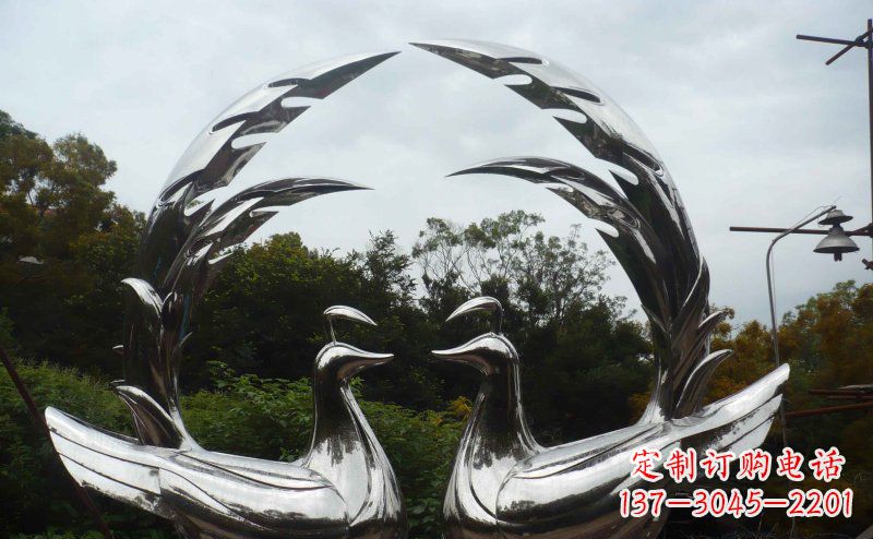 安阳不锈钢抽象孔雀公园动物雕塑