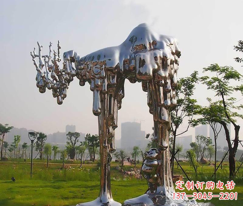 安阳不锈钢抽象人物和拱门雕塑