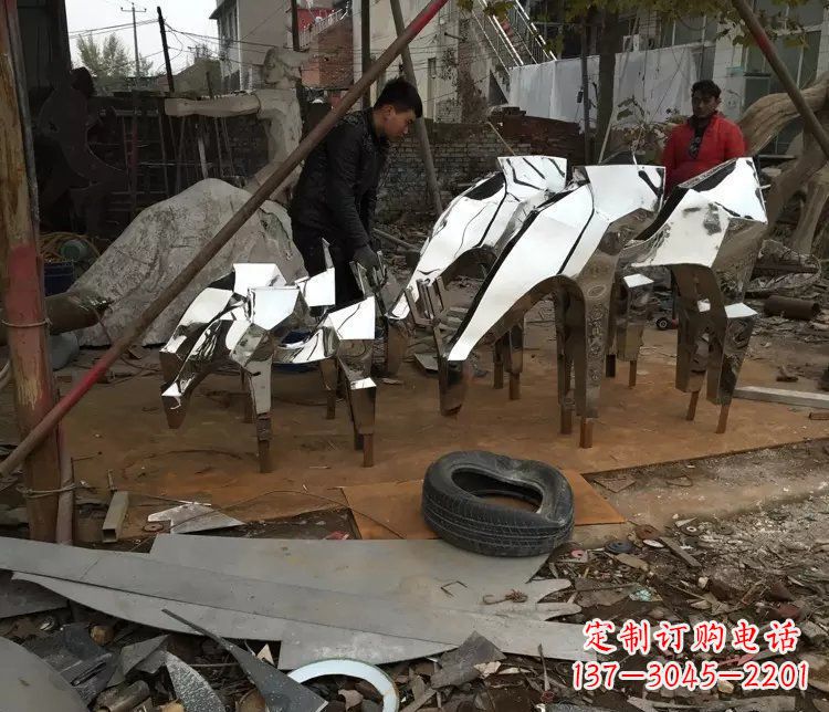 安阳不锈钢抽象小马动物雕塑