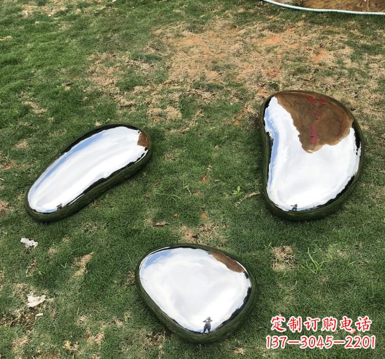 安阳不锈钢抽象艺术鹅卵石雕塑