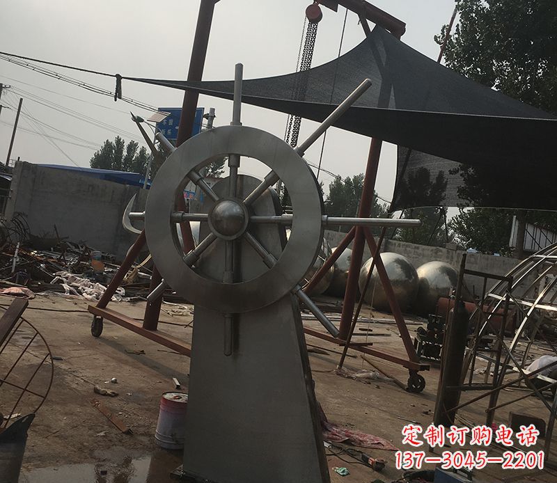 安阳不锈钢船舵景观雕塑 (2)
