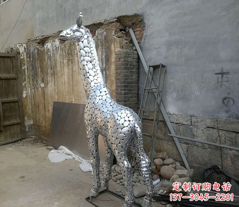 安阳不锈钢创意长颈鹿雕塑