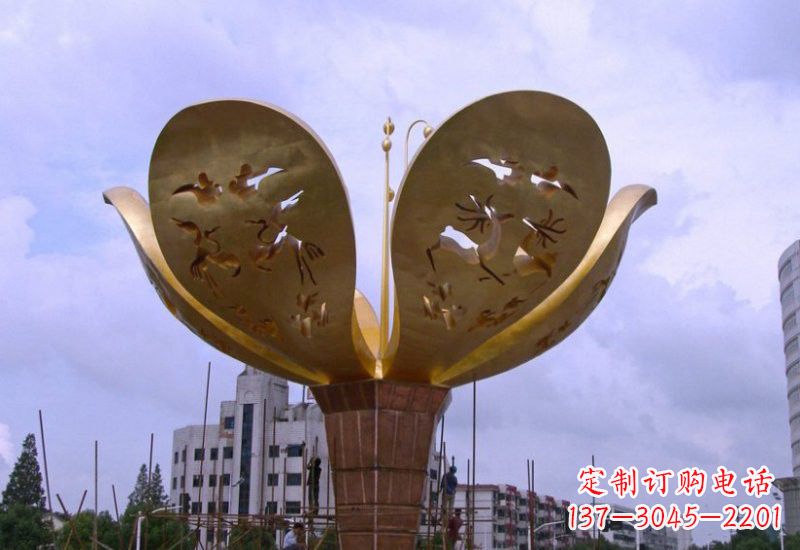 安阳不锈钢大型紫荆花景观雕塑