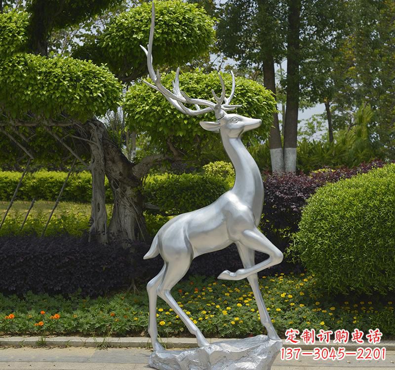 安阳不锈钢动物艺术梅花鹿雕塑