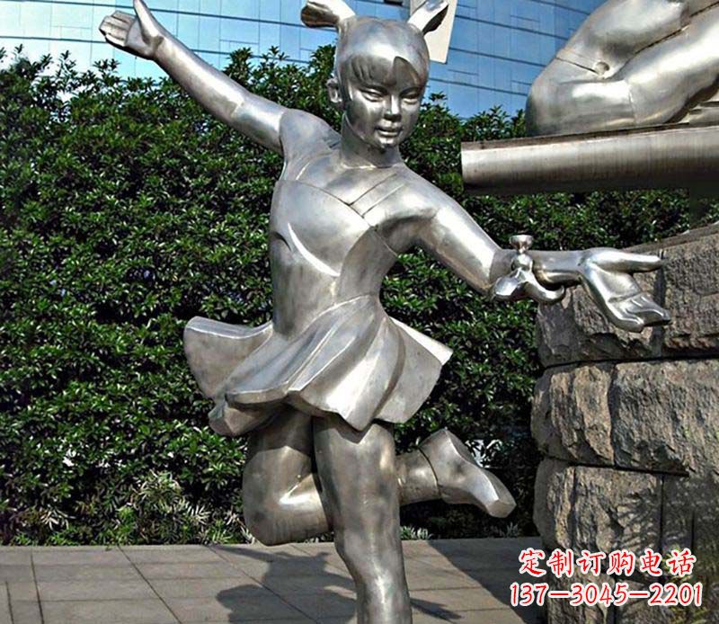 安阳不锈钢儿童踢毽子雕塑
