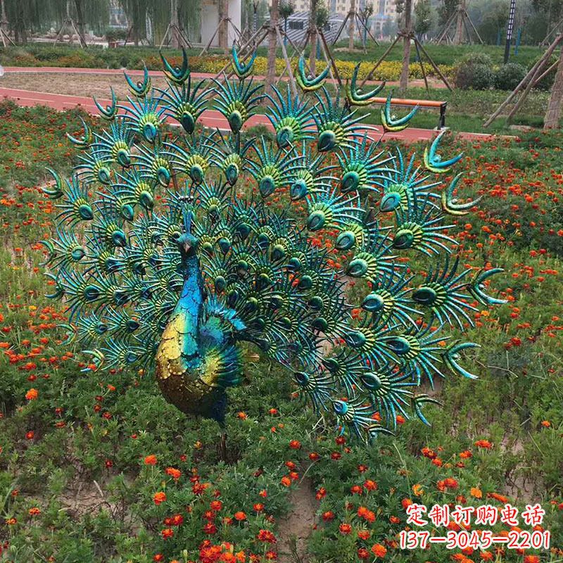 安阳不锈钢仿真孔雀雕塑-公园草坪动物雕塑摆件