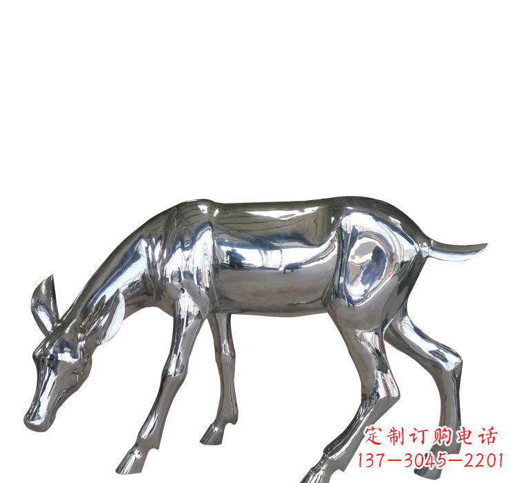 安阳不锈钢公园草坪小鹿雕塑