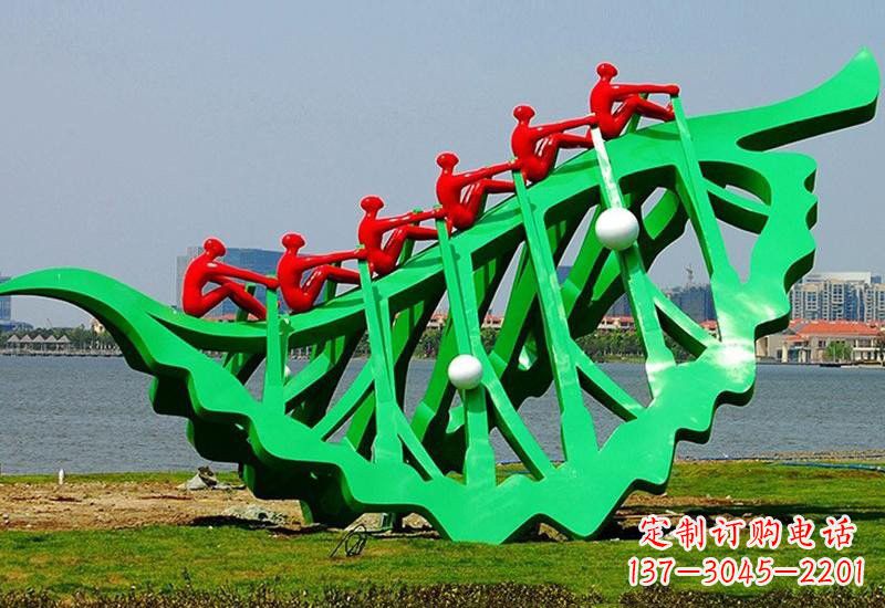 安阳不锈钢公园抽象树叶船雕塑