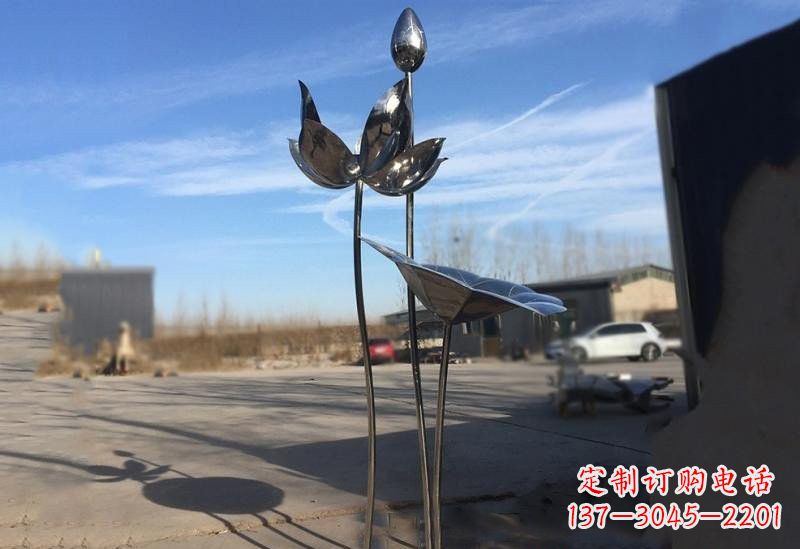 安阳不锈钢公园荷花雕塑
