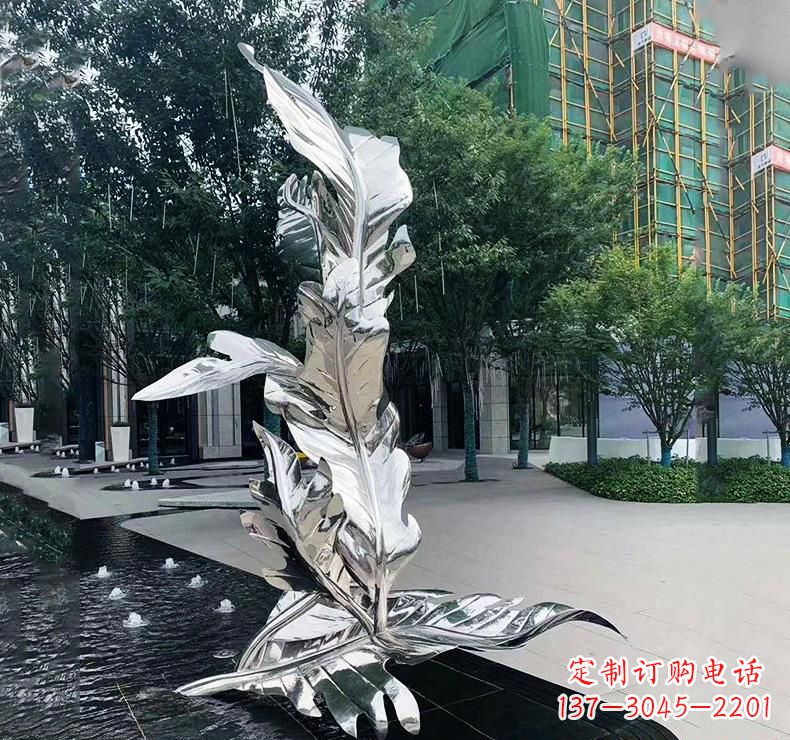 安阳不锈钢公园树叶雕塑精美绝伦