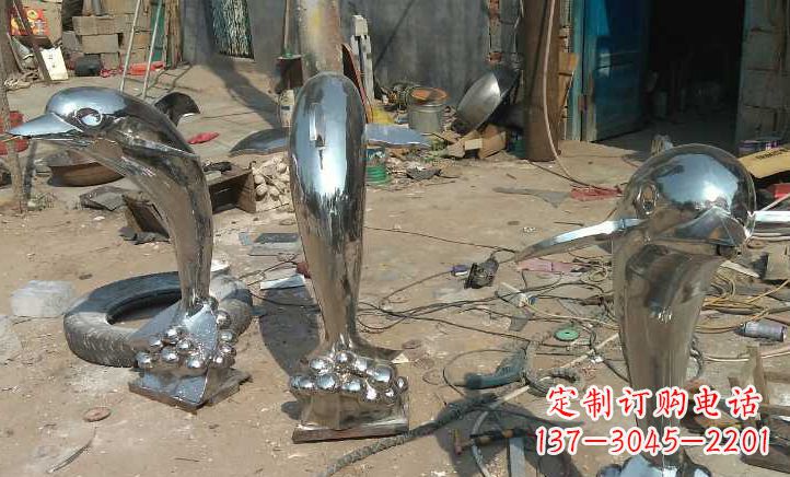 安阳不锈钢公园小海豚景观雕塑