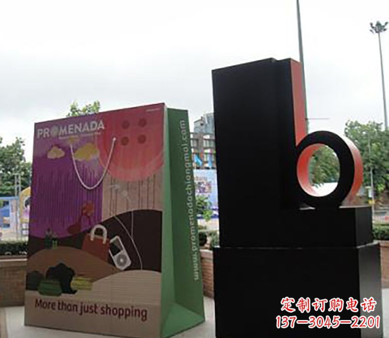 安阳不锈钢购物袋公园雕塑